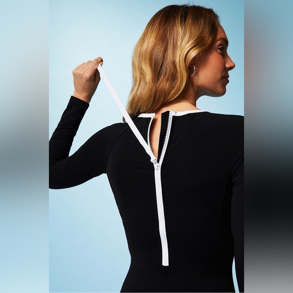 Fabletics Offshore Long Sleeve One-Piece Swimsuit Sz large - Picture 3 of 8